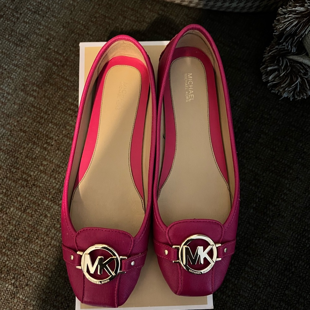Michael Kors flats